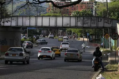 Que Emcali y alcaldía asuma megaobra Puente Chipichape