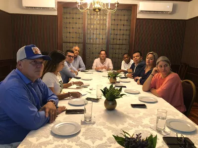 Presidente del Concejo solicita presentar proposiciones para el proyecto 180
