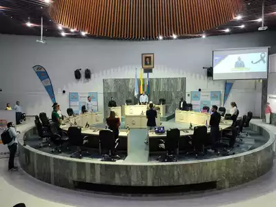 Minuto de silencio en memoria de la gesta deportiva y académica de José Fernando Arroyo