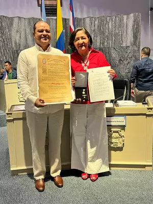 Fabián Andrés Rojas Quiroz, creador del pesebre humano más  grande del mundo recibe condecoración