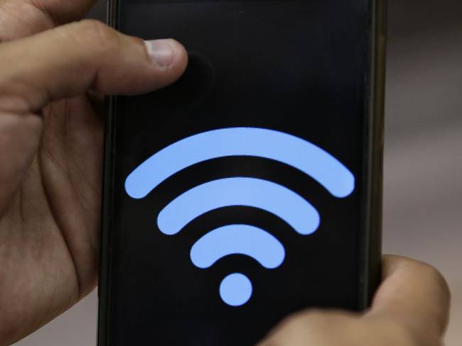 Cuestionan escasos recursos para garantizar conectividad y zonas wifi gratuitas