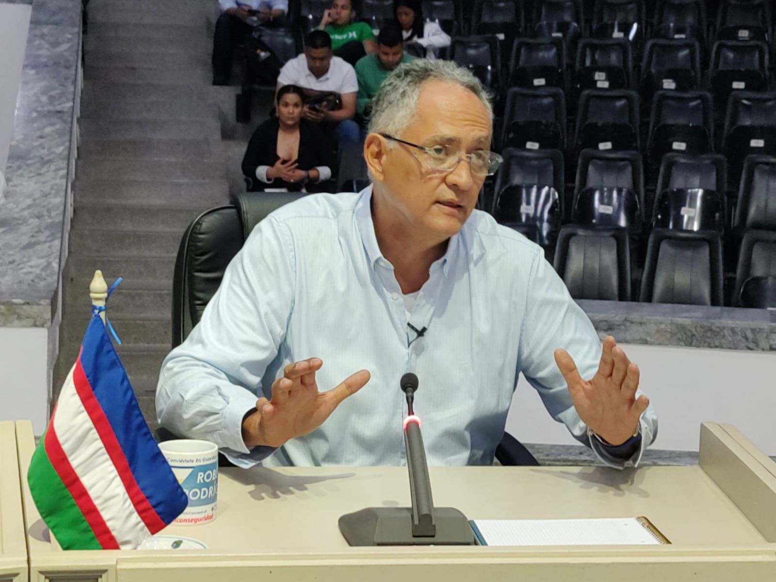 Emcali estaría en riesgo por decisión presidencial: Roberto Rodríguez